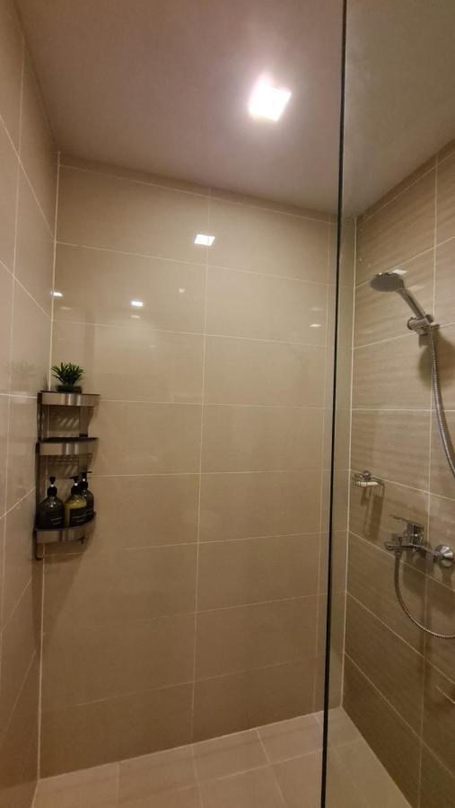 Luxe Bonifacio Global City Taguig Uptown Condo Hotel 1 Bedroom Suite Buitenkant foto