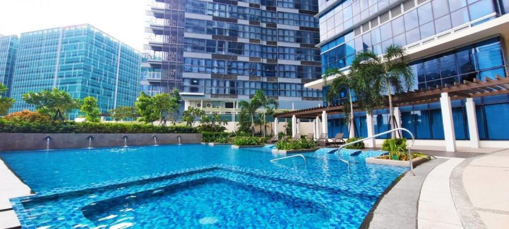 Luxe Bonifacio Global City Taguig Uptown Condo Hotel 1 Bedroom Suite Buitenkant foto