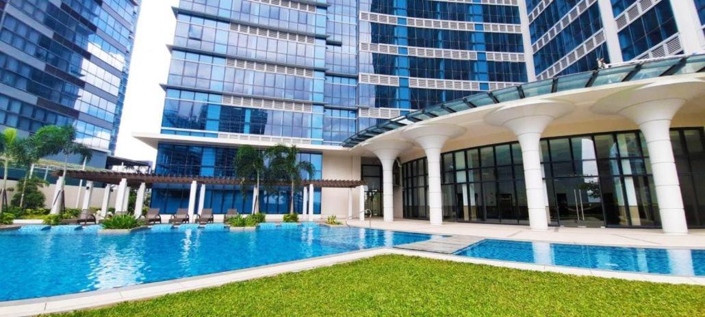 Luxe Bonifacio Global City Taguig Uptown Condo Hotel 1 Bedroom Suite Buitenkant foto